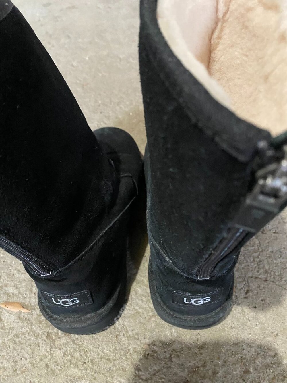 Uggs youth boots